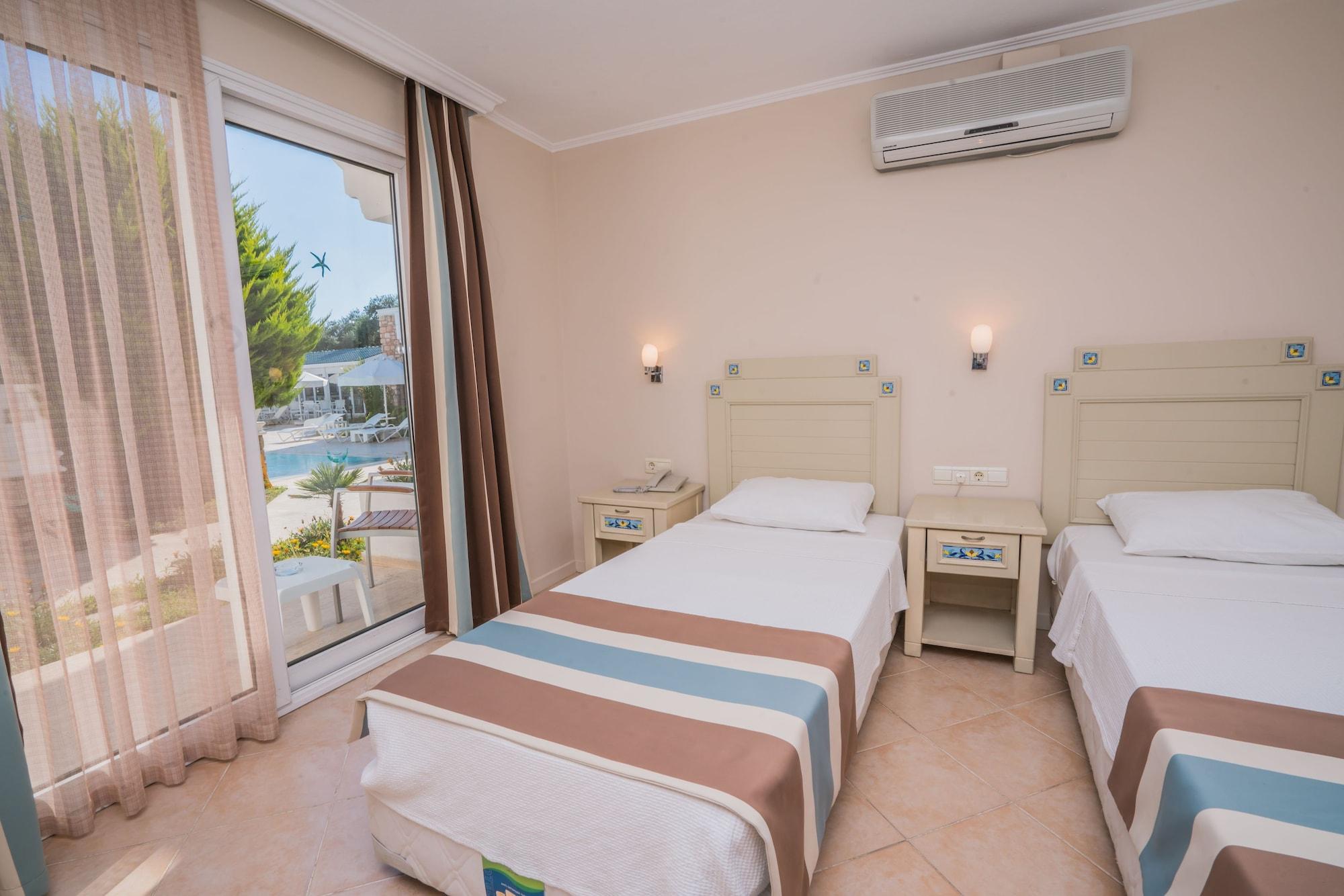 Costa Sariyaz Hotel Bodrum Bagian luar foto
